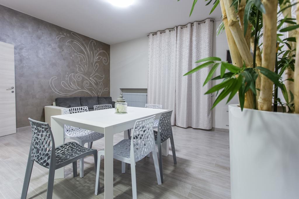 Lm House Apartamento Lonato Exterior foto