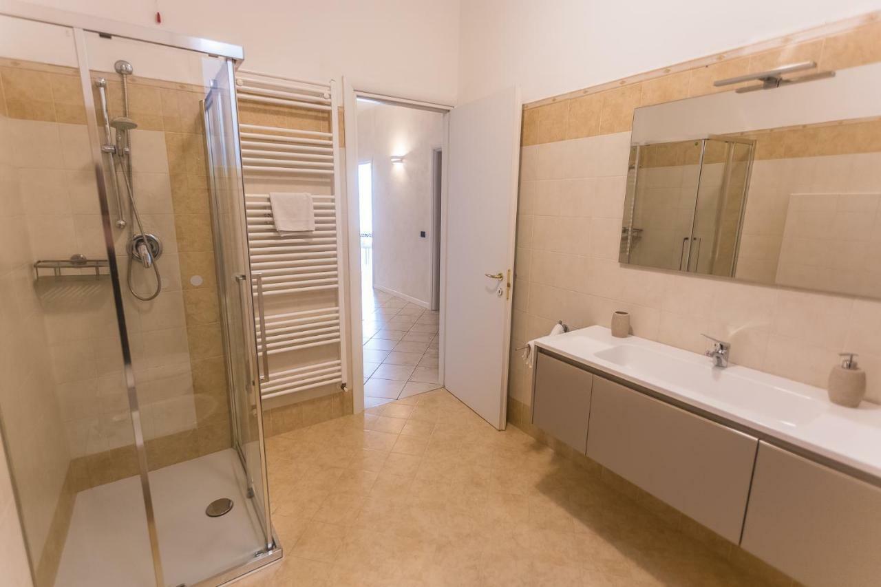 Lm House Apartamento Lonato Exterior foto